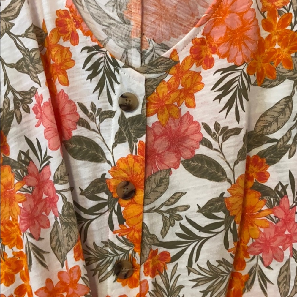 Loft tie front button up patterned tank - Picture 3 of 4